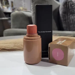 Limited Edition Luxury Travel Beauty Kit  Viral Compact Blush, Radiant Highlighter, Setting Powder, Volumizing Mascara & Pro Blending Sponge  Portable, Trendy & TikTok-Approved